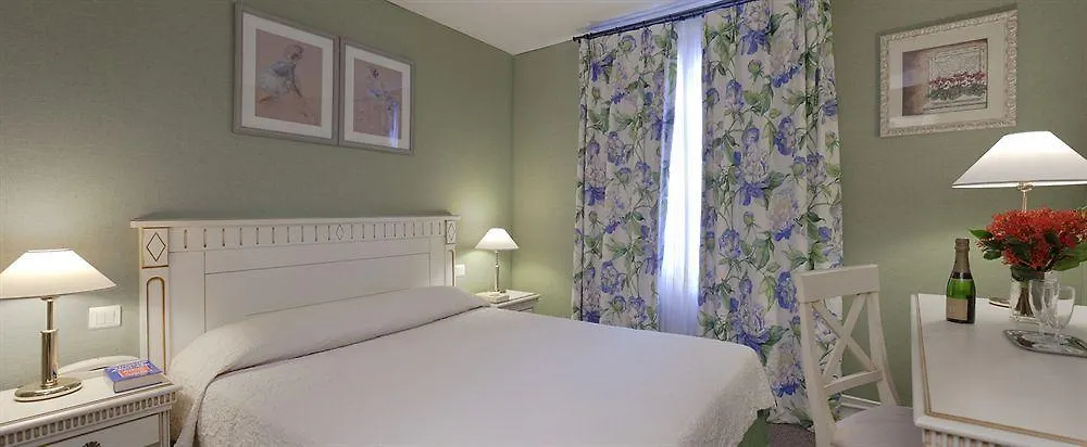Hotel Beaubourg Paris
