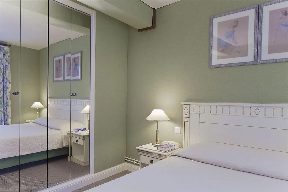 Hotel Beaubourg Paris