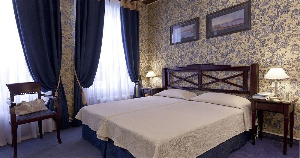 Hotel Beaubourg Paris