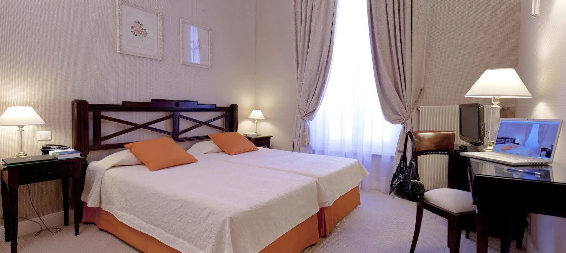 Hotel Beaubourg Paris Frankrike