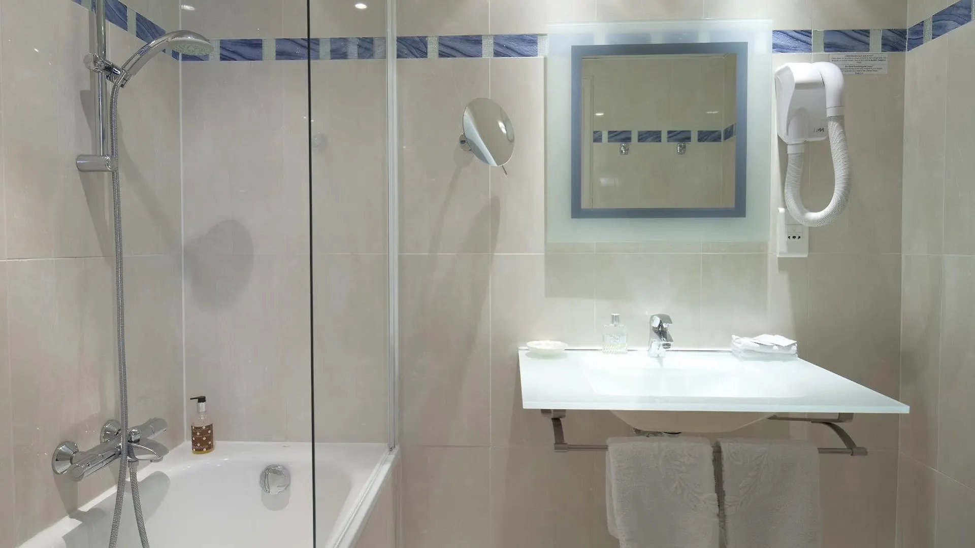 Hotel Beaubourg Paris