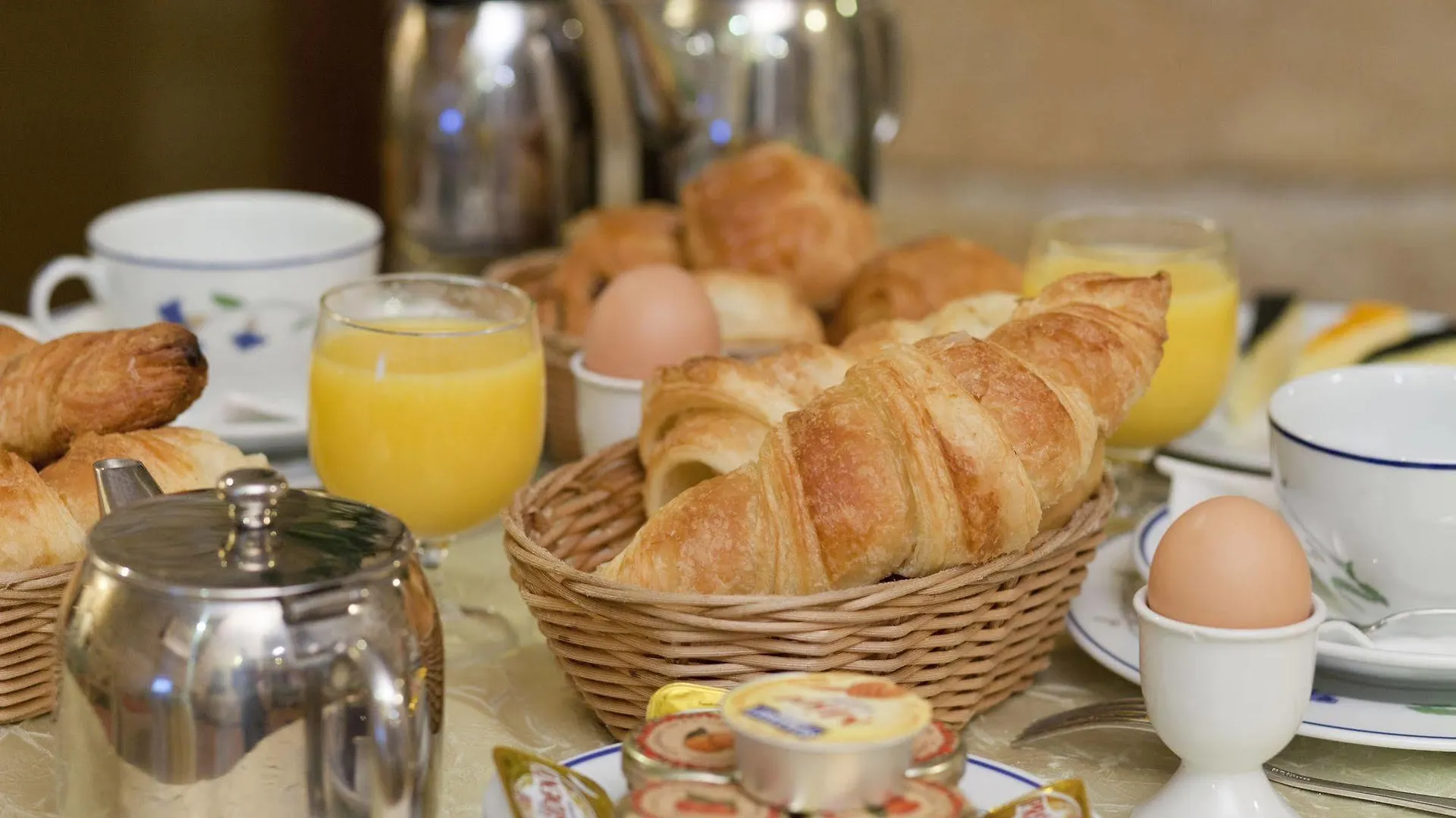 Hotel Beaubourg Paris 3*,