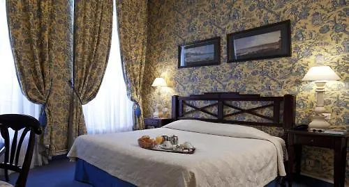 ***  Hotel Beaubourg Paris Fransa